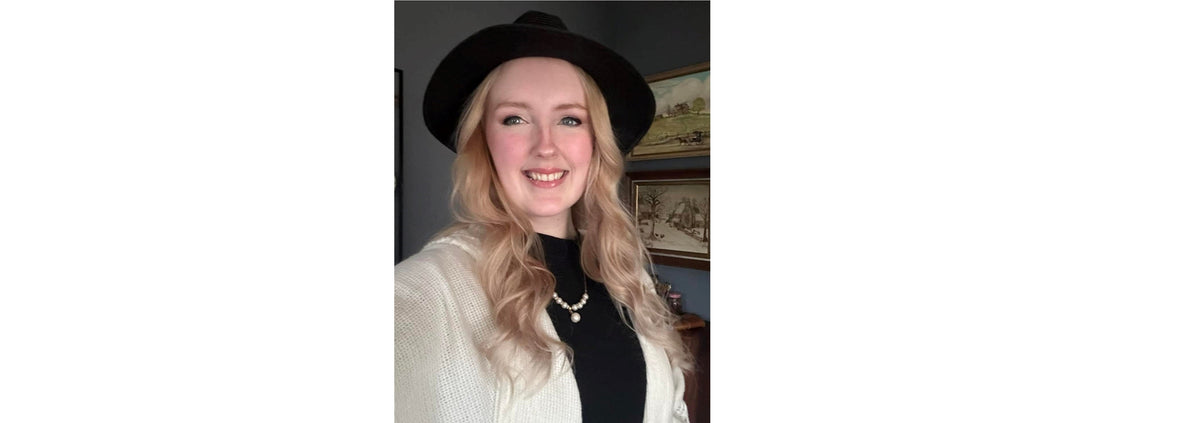 Meet the Artist ~ Rebecca Williams